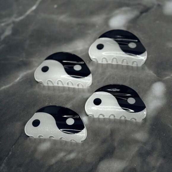 YIN-YANG ACETATE CLAW CLIPS - Picture 5 of 7